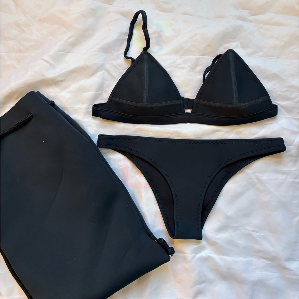 Navy Triangl bikini with bag